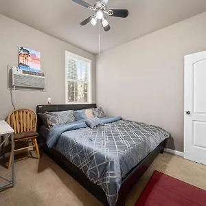 https://cozy-1-bdr-1br-near-downtown.bestsacramentohotels.com